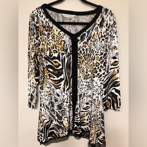 Bianca NyGard Women's Animal Print V-Neck Top